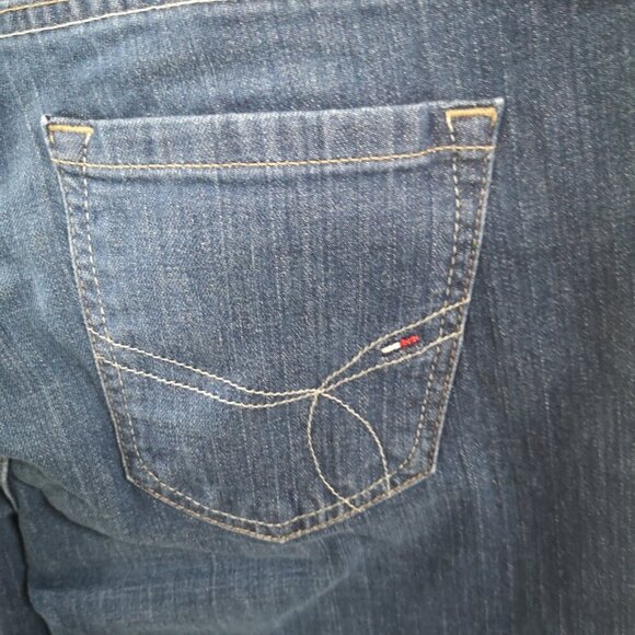 Tommy Hilfiger Ladies Size 14 Medium Wash Straight Leg Blue Jeans - Picture 4 of 15